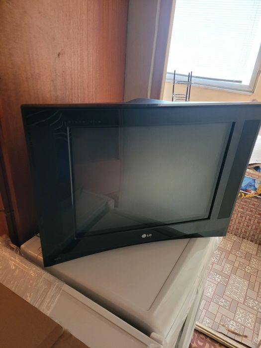 Телевизор   LG - 21FUIRLX - ZV   нов.