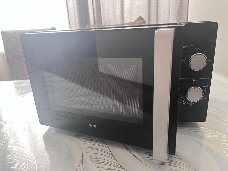 Микроволновка ARG (Зеркальный черный)