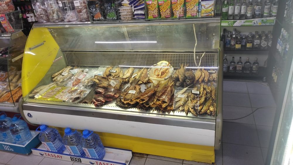 Продам 3 витринный холодильники