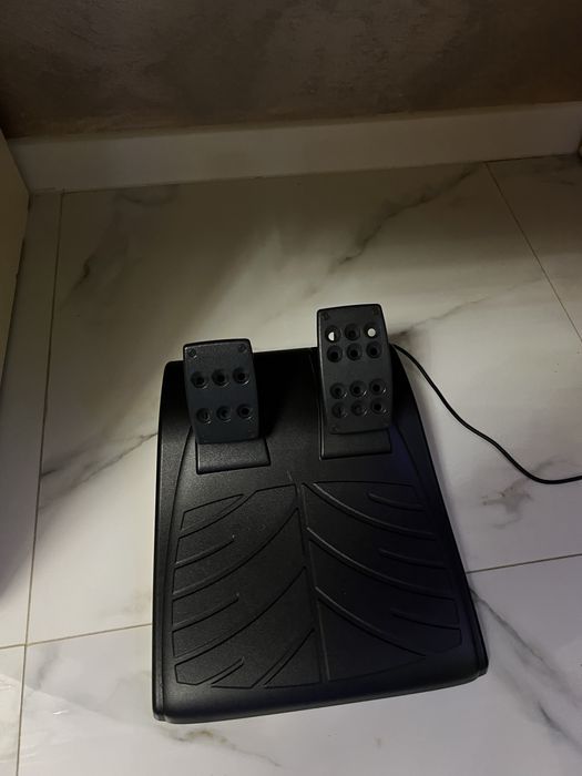 Logitech Driving Force GT CA NOU ( Full Box )