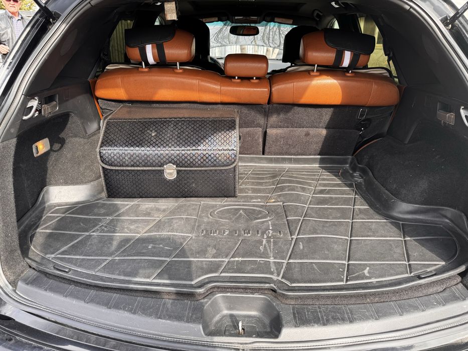 Продам infiniti fx 35
