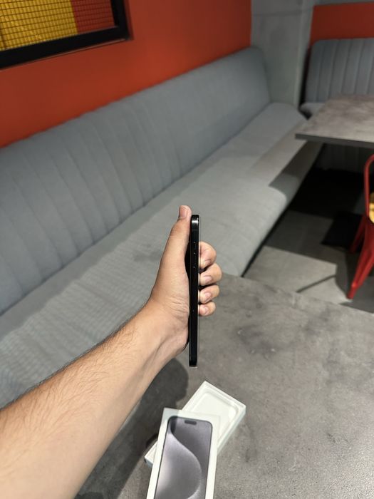 Iphone 15 pro max 85%