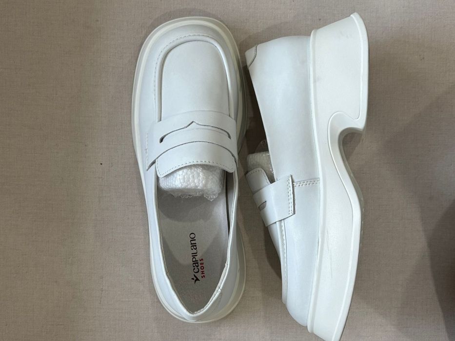 Туфли женские белые