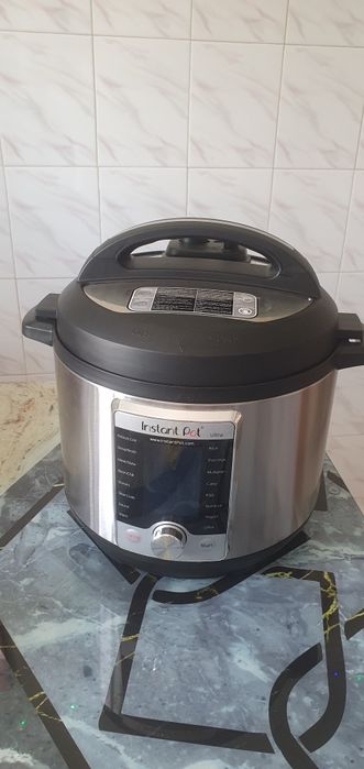 Instant Pot Ultra Robot multifunctional