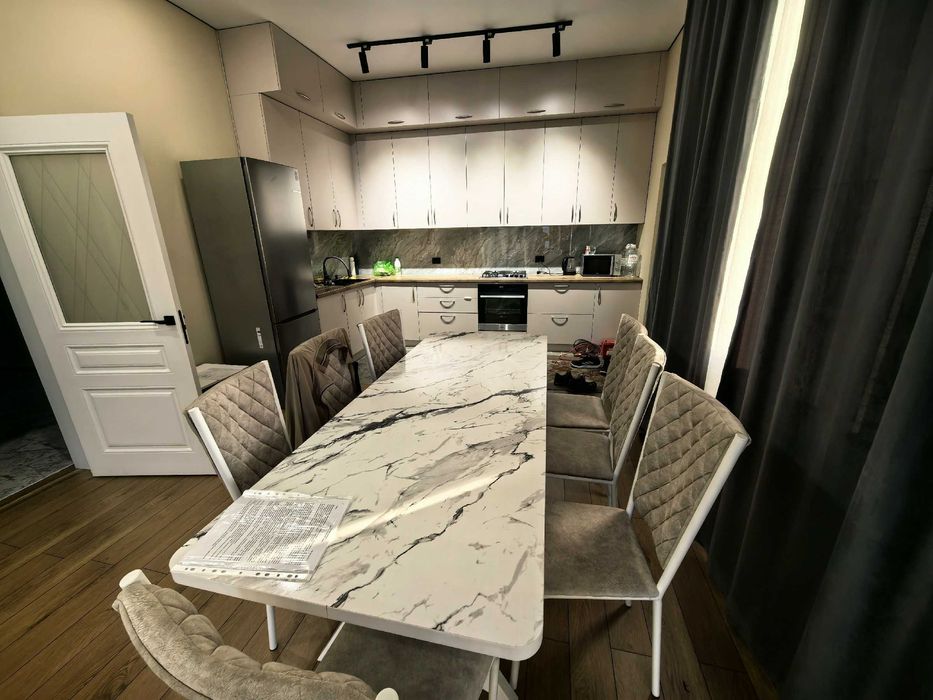 Сдается дом в 20-ом микрорайоне.