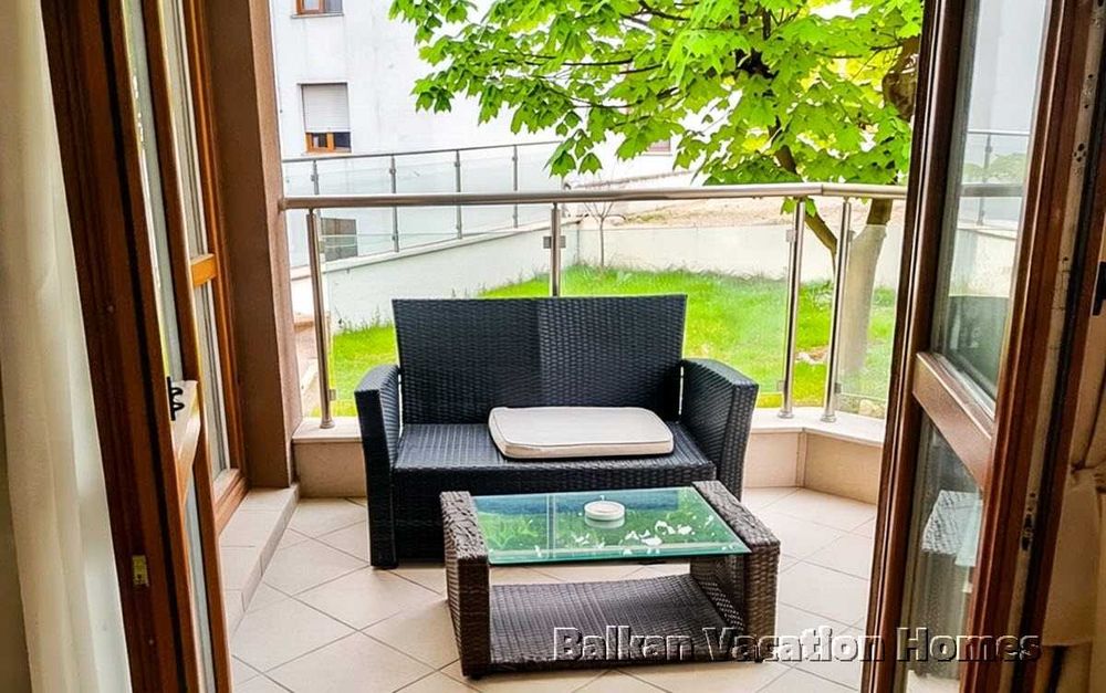 Стилен двустаен апартамент на брега на морето в Бяла