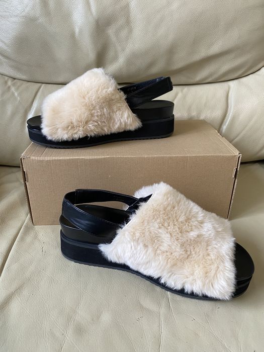 Дизайнерски дамски сандали