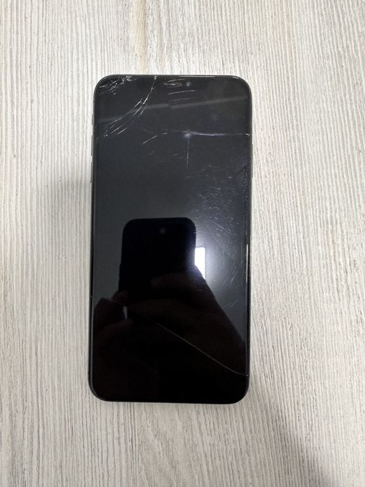 IPhone XS MAX Kelishamiza