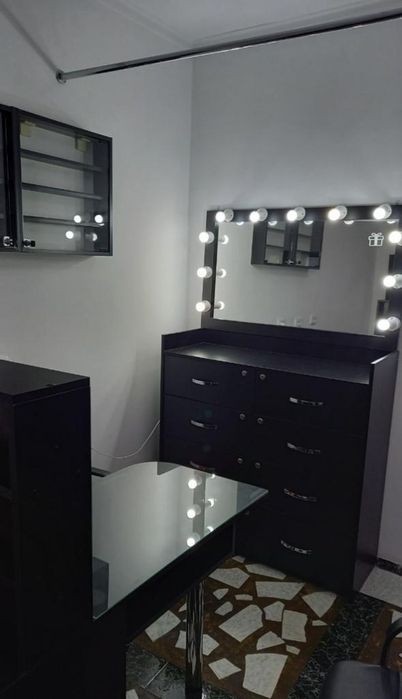 Продам парикмахерскую с оборудованием