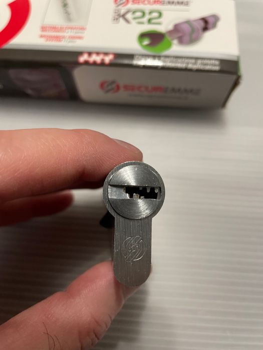 Секретен Патрон SECUREMME EVO K22 35/45 хром-сатен