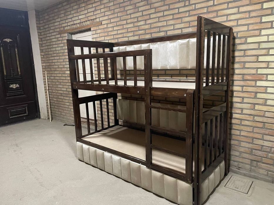 2 этажлик кровать сотилади