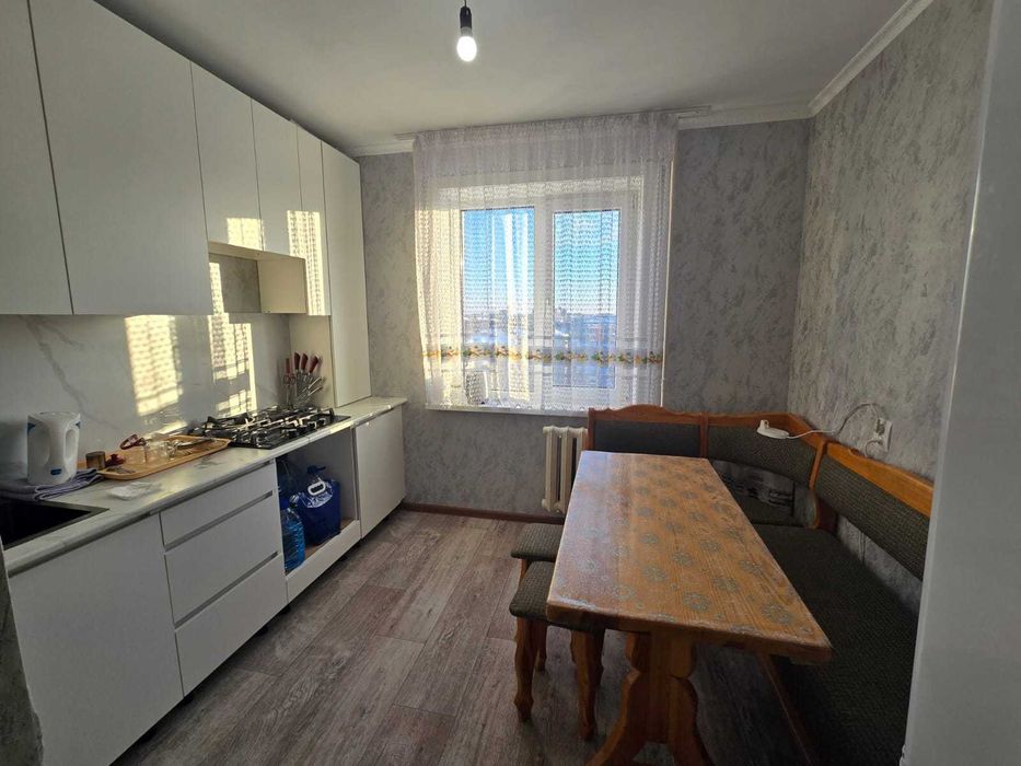 Продам 2- комнатную квартиру в 19 микрорайоне