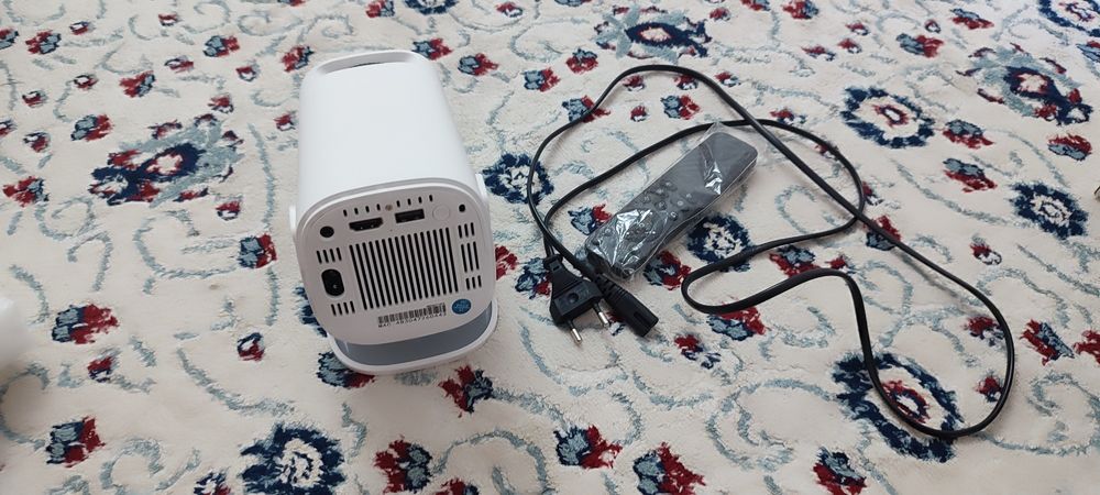 Portable Projector FHD | UHD