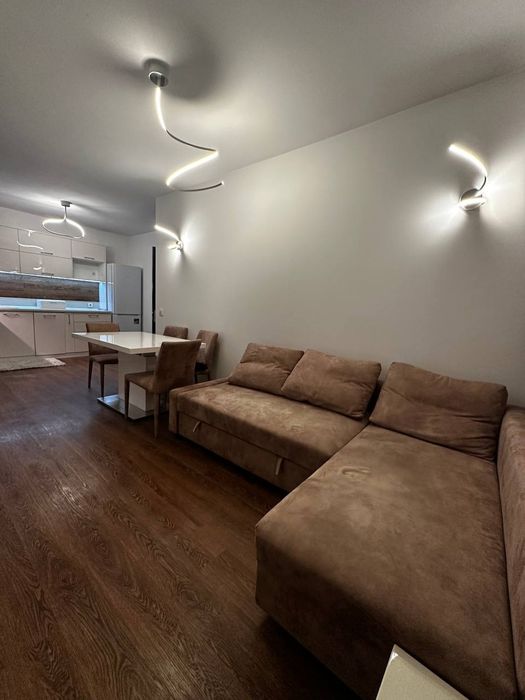 Дава се под наем Тристаен апартамент в с. Левски, Област Варна - 70 кв.м за 663 € - Снимка #3