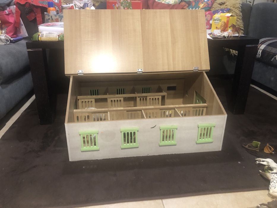 Детска конюшня с коне Schleich и аксесоари