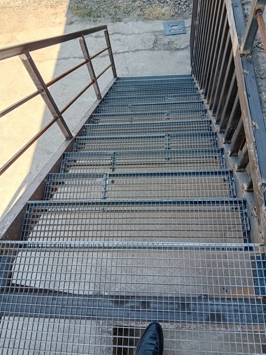 Scara metalica zincata 4mm grosime 6m l