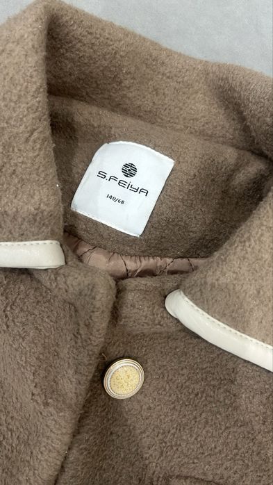 Пальтоо для девочки