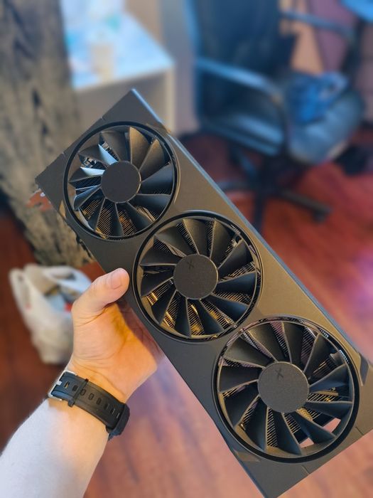 AMD RX9070XT xfx swift