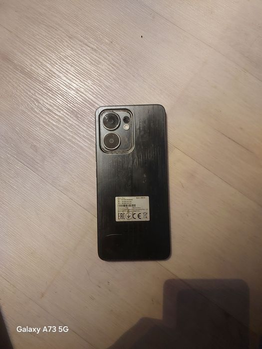 OPPO Reno13 5G. .