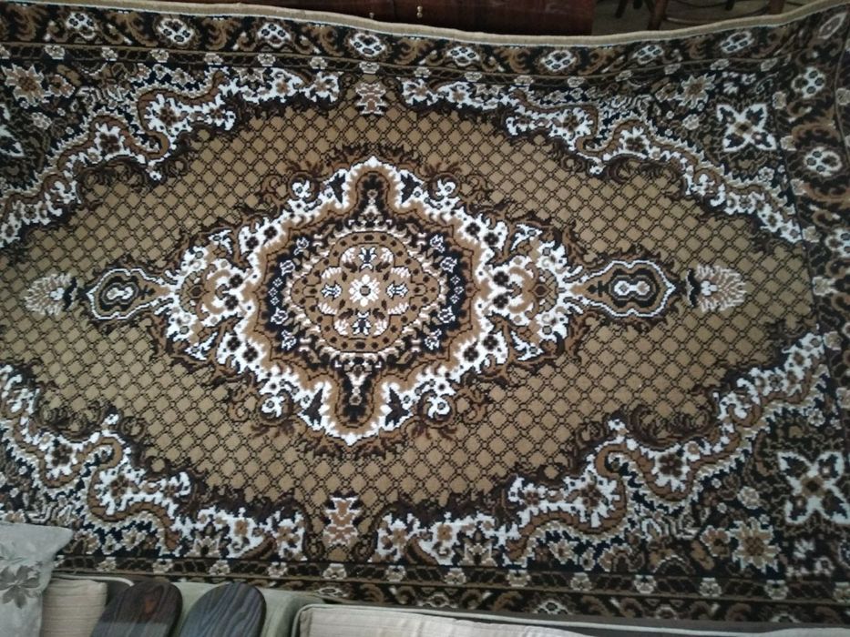 Продается  ковер