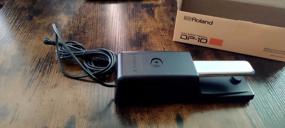 Pedala Roland DP-10