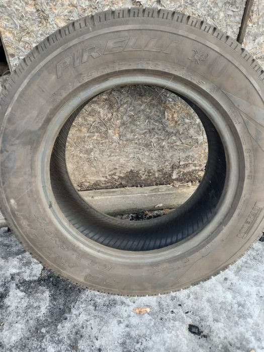 Шины 235 .65. R17 за пару 30тыс