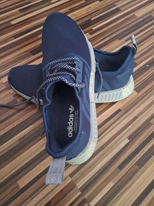 Vànd adidaši(adidas)nr44 noi