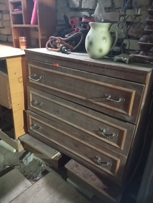 Старинная мебель комод трюмо стол письменный цена общяя