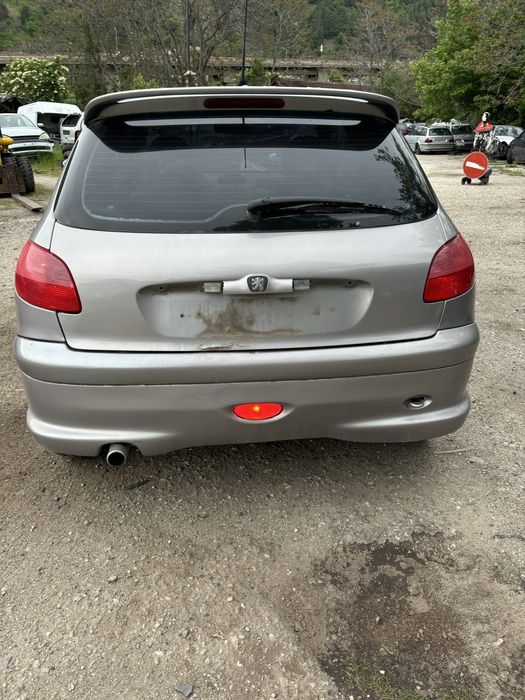 Пежо 206 2.0 бензин на части.