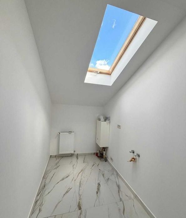 DIRECT PROPRIETAR | Office Open-Space 120 mp | Curte Privată + Locuri de parcare | Zona Sinaia