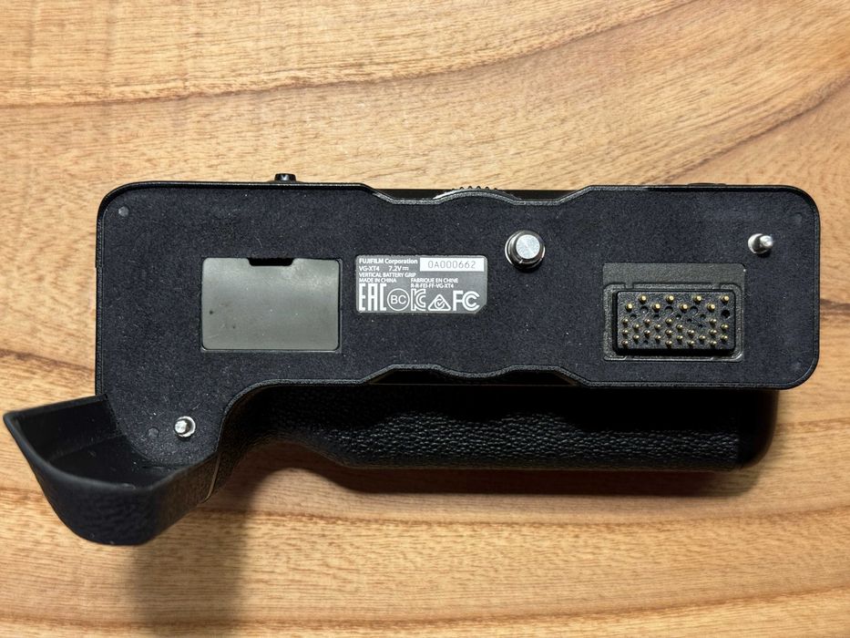 Батарейная ручка для Fujifilm X-T4