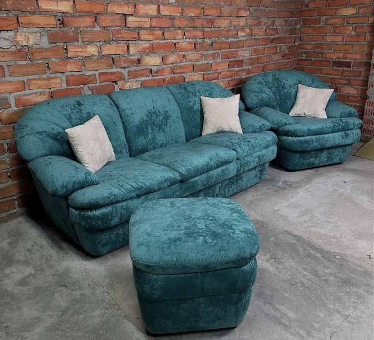 Перетяжка ремонт и реставрация мягкой мебели