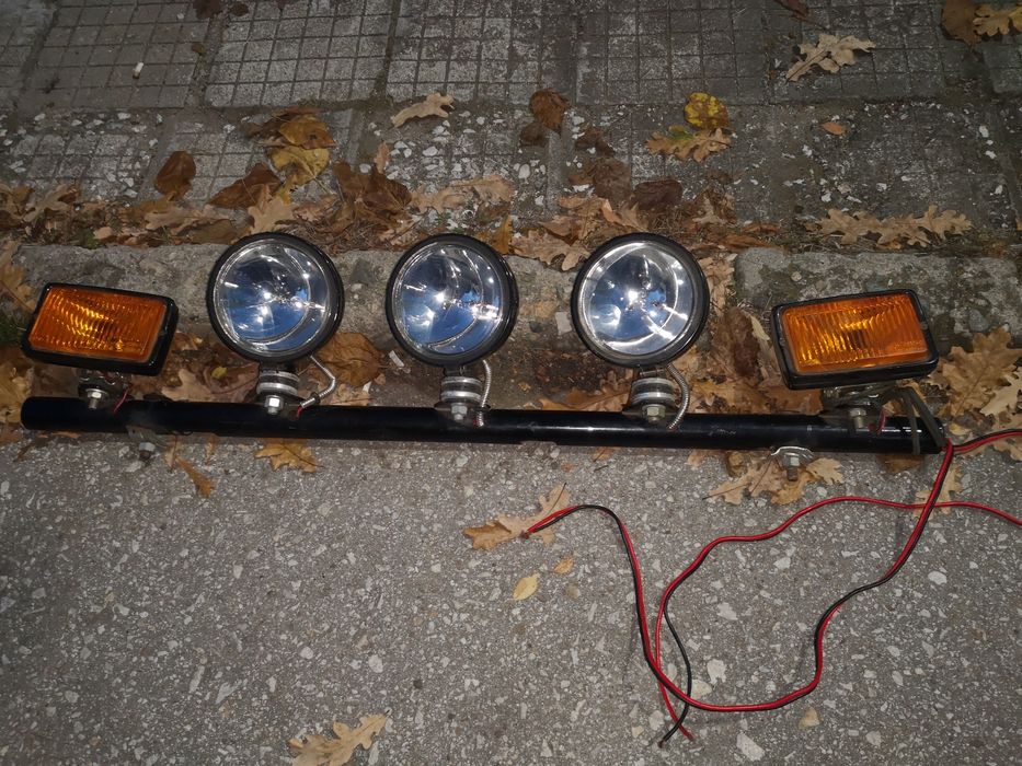 Лайт бар, халогени