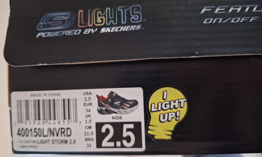 Skechers светещи маратонки за момче 34 номер, Скечърс