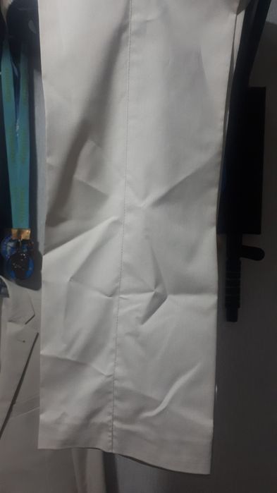 Костюмы с брюками и без