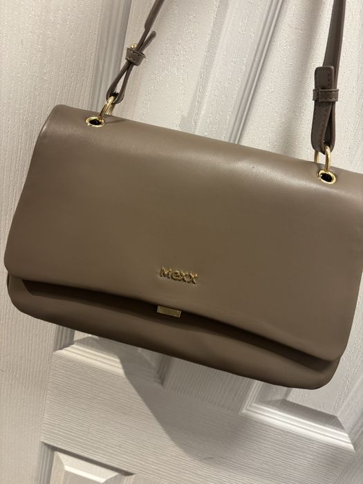 Дамска чанта MEXX