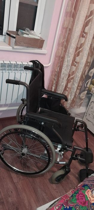 Инвалидный коляска
