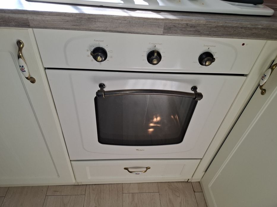 Reparații Iași la domiciliu pt. cuptoare, plite și aragazuri electr