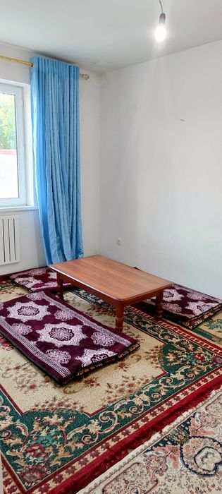 Ижарага. 3 хона, 2 сотах ҳовли, Янгибозор ўрта кўча