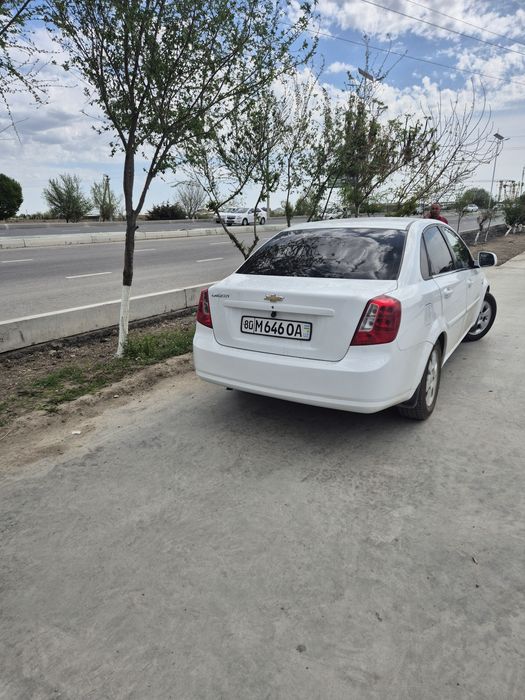 Chevrolet Jentra