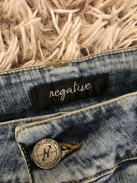 Дънки на Негатив