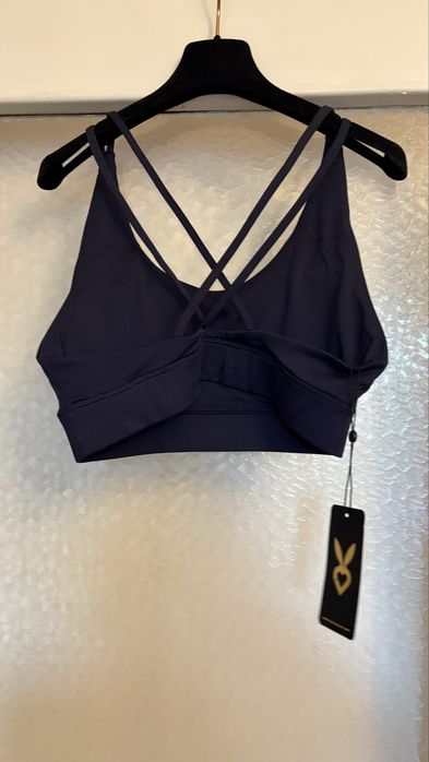 Спортно бюстие ново р-р Л