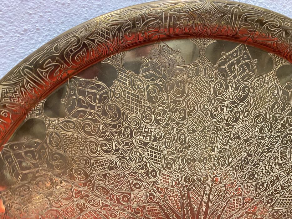 Голямо пано за стена от месинг гравирано ръчно