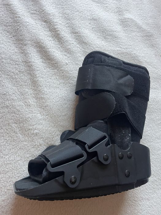 Orteza glezna/cizma ortopedica marimea S