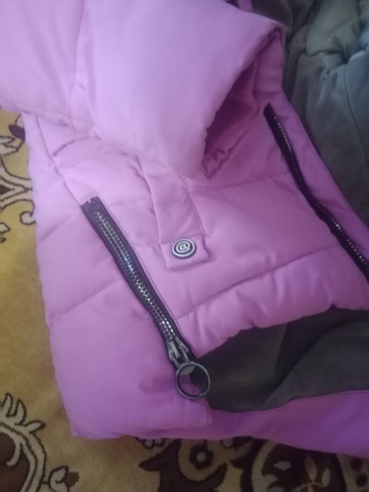 Продам пуховики 5000