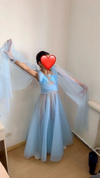 Продам платье на 11-12 лет