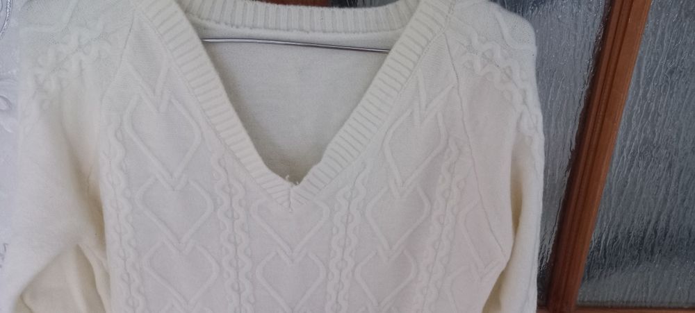 Продам женские тёплые кофту