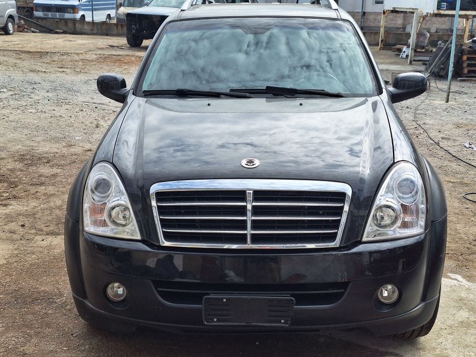 Ssangyong Rexton 2.7XVT 186кс на части