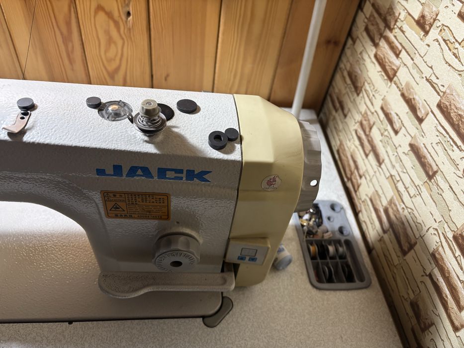 Швейная машинка.