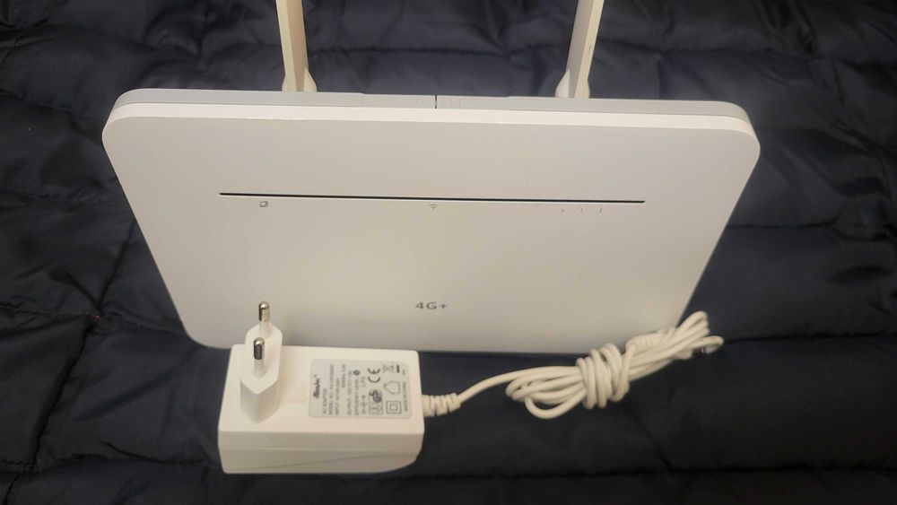 Huawei 4G+ router + 2antene cu sim liber retea model B535-333